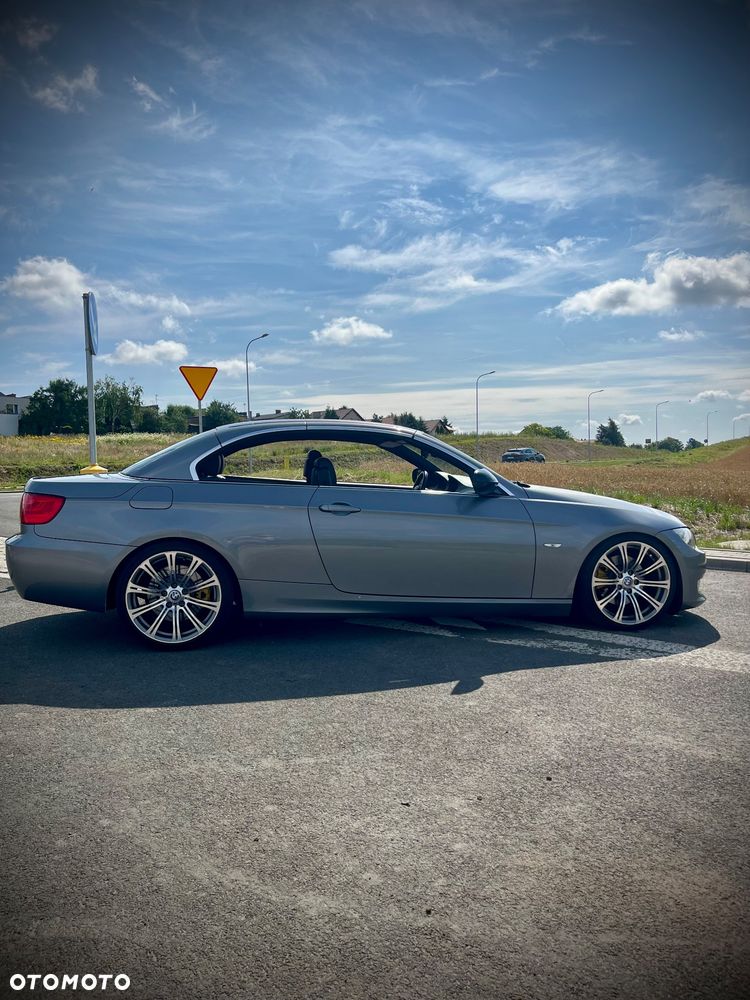 BMW Seria 3 325d - 2