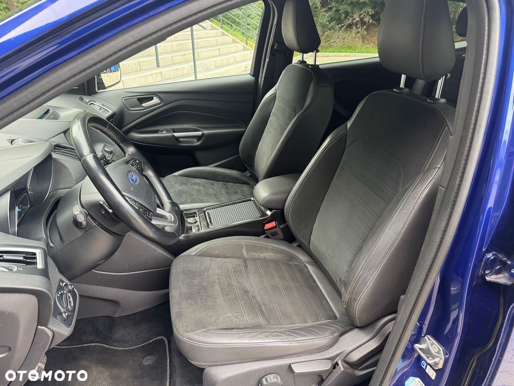 Ford Kuga 2.0 TDCi 4x4 ST-Line - 25