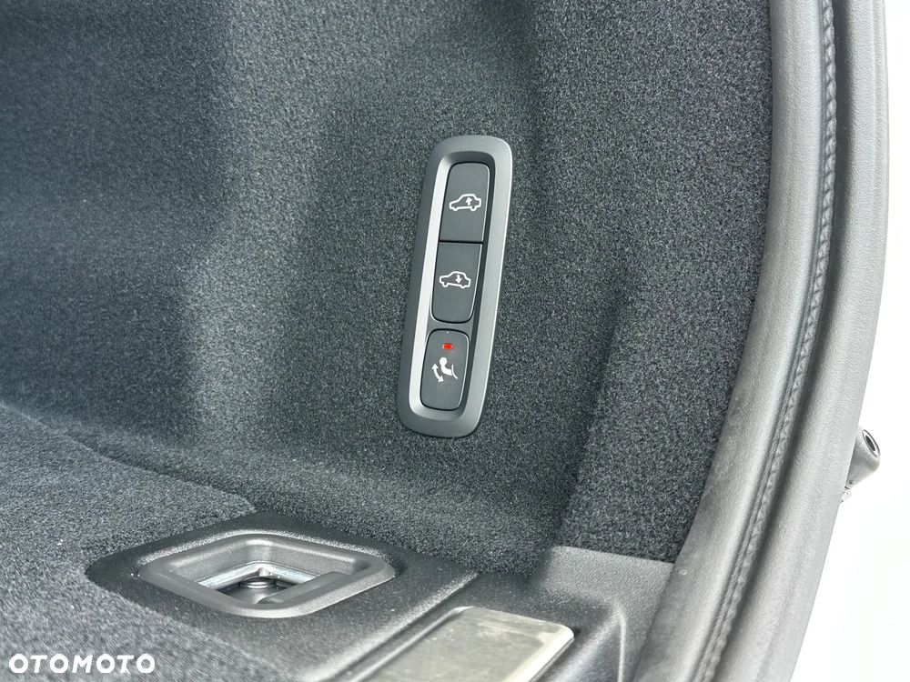 Volvo XC 60 - 21