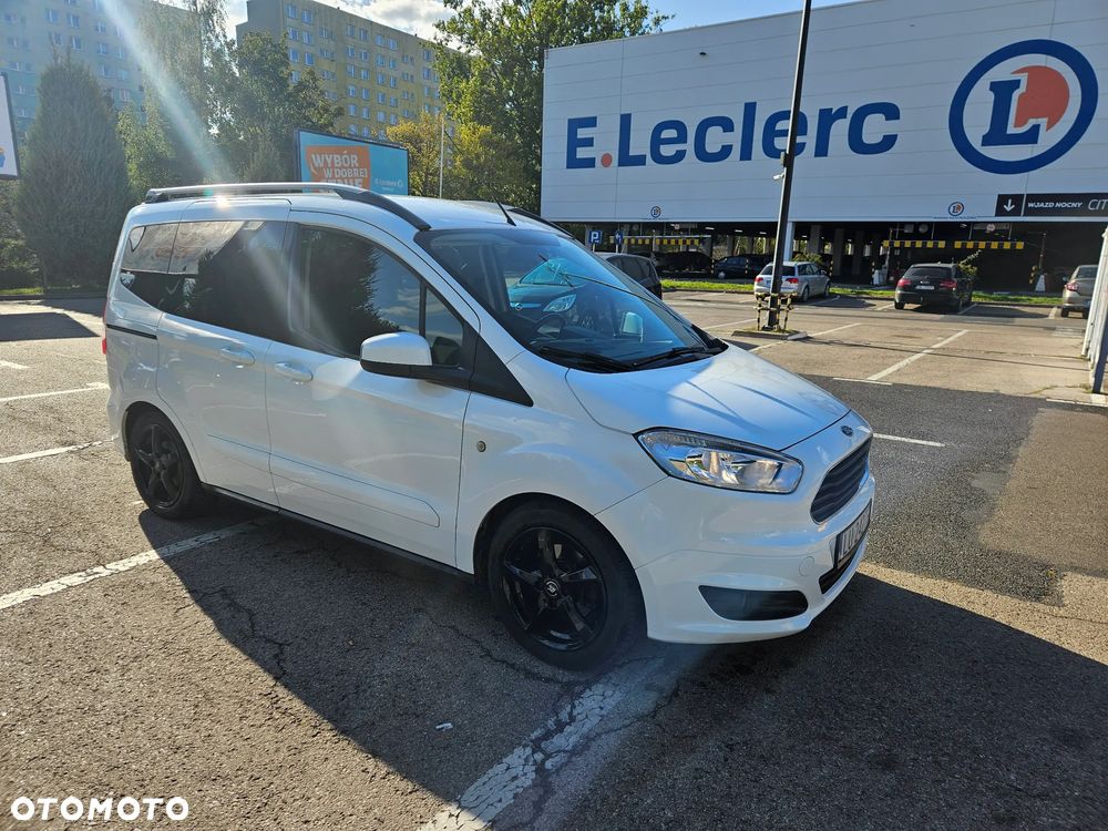 Ford Tourneo Courier ver-1-5-tdci-trend - 8