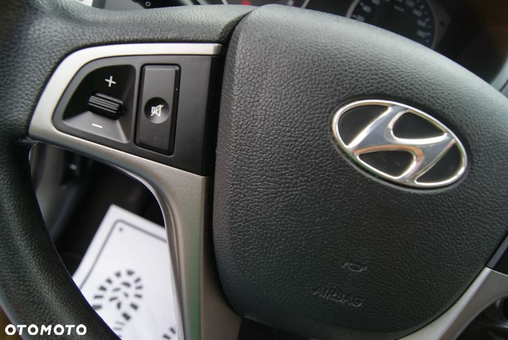 Hyundai i20 1.2 Intro Edition - 27