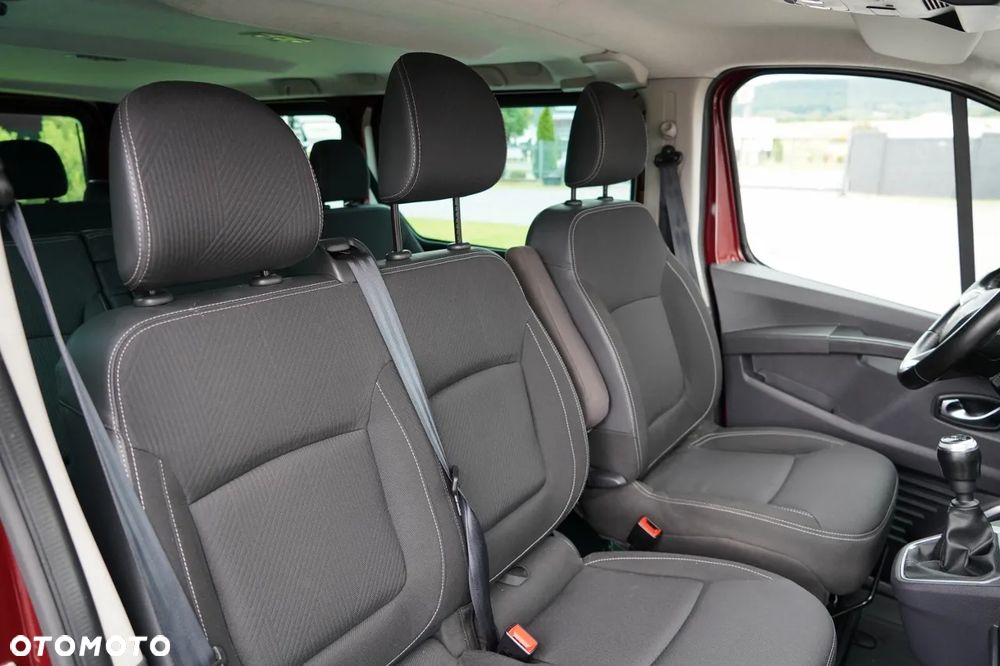 Renault TRAFIC III / BUS / 9 MIEJSC / 2022 ROK / PIERWSZY WŁAŚCICIEL / SERWISOWANY - 29