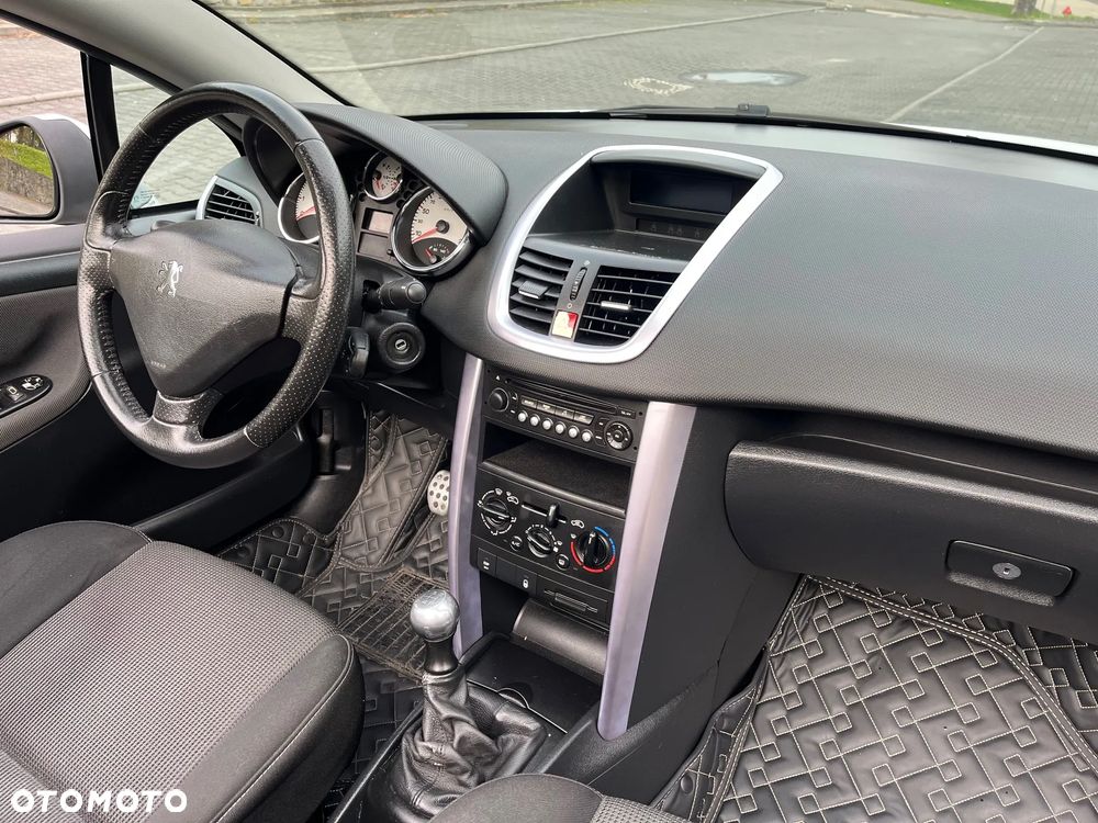Peugeot 207 CC - 9