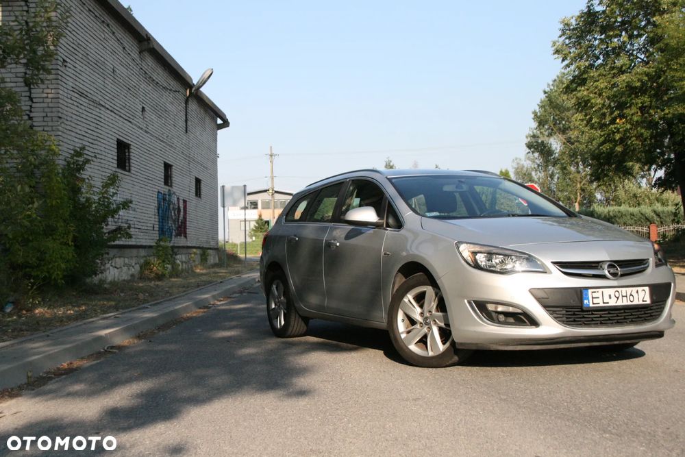 Opel Astra 1.6 CDTI Enjoy - 4