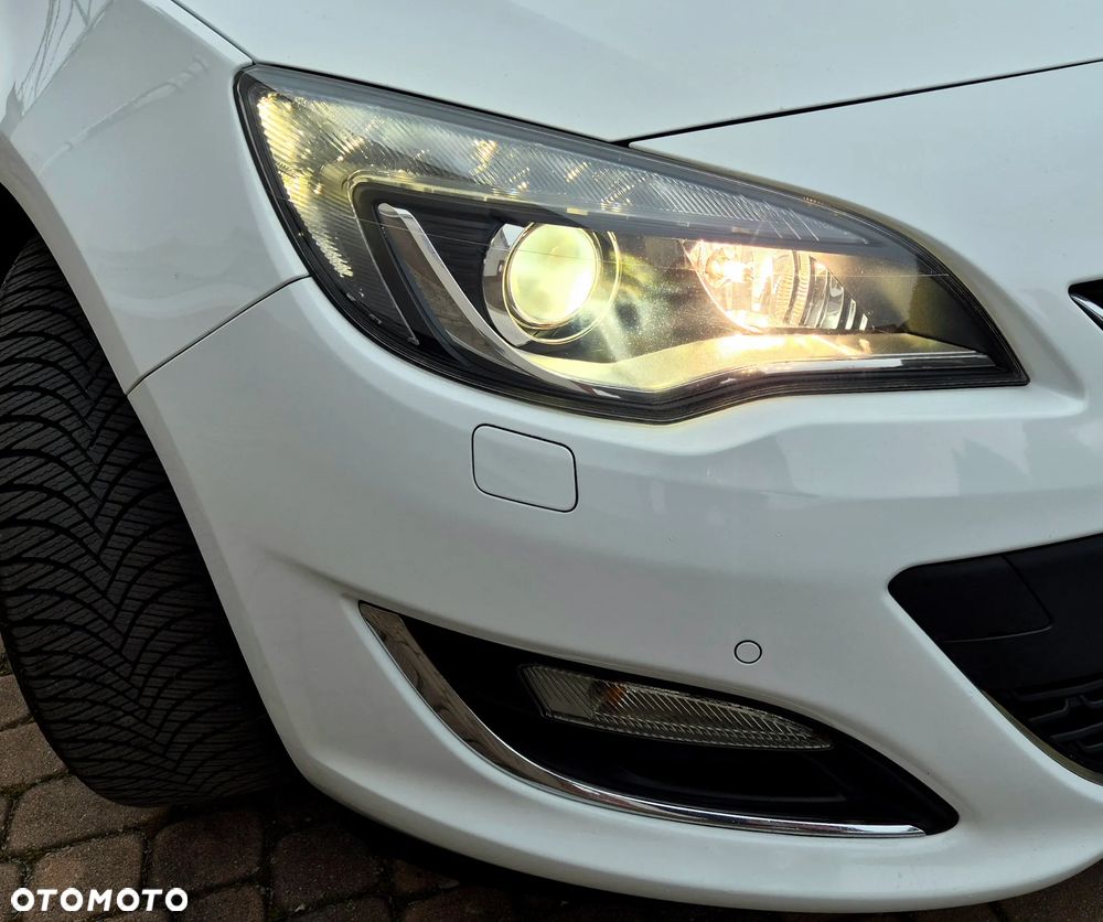 Opel Astra 2.0 CDTI DPF Innovation - 23