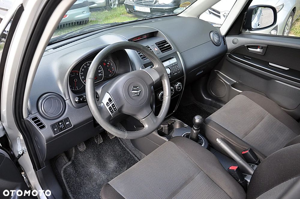 Suzuki SX4 1.6 GS/Premium - 15