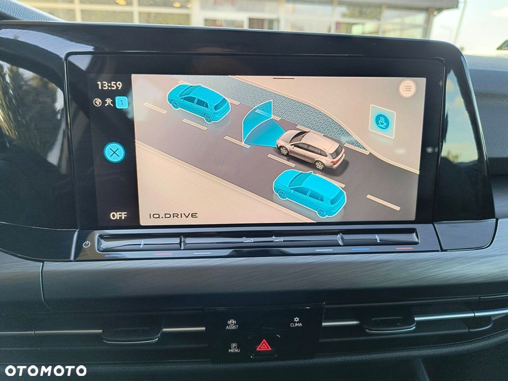 Volkswagen Golf - 34