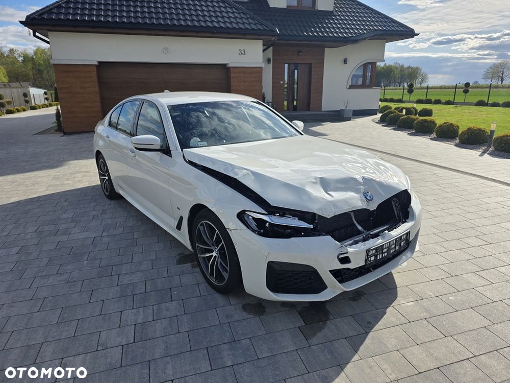 BMW Seria 5 520d xDrive MHEV M Sport sport - 3