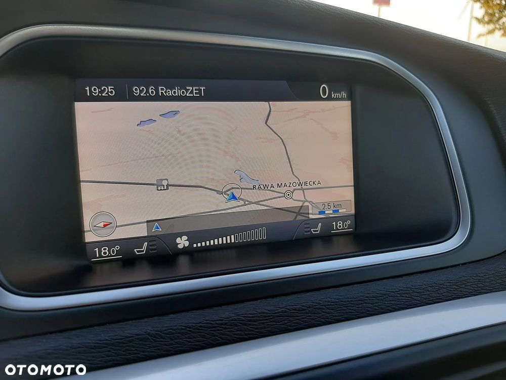 Volvo V40 Cross Country D2 - 18