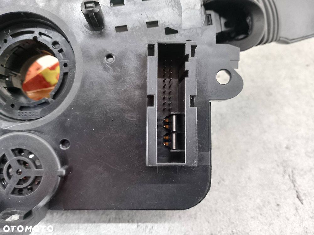 PRZEŁĄCZNIK ZESPOLONY OPEL ASTRA H 13276157KA 1.4 16V - 6