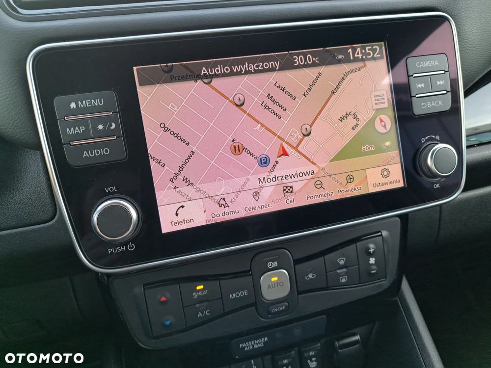 Nissan Leaf 40kWh N-Connecta - 17