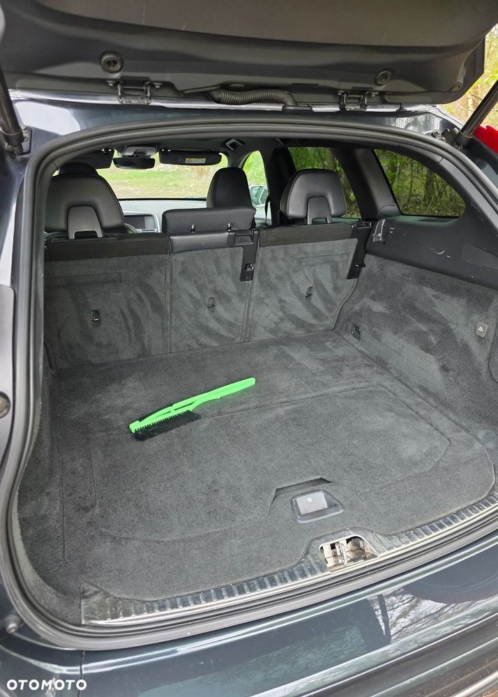 Volvo XC 60 D4 Geartronic Momentum - 16