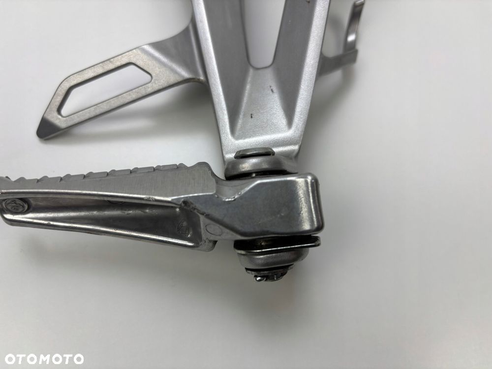 Prawy set pasażera Honda CBR 600RR PC69 2024- Oryginał - 4