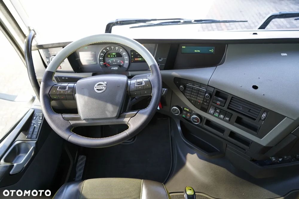 Volvo FH 16 / 660 / 6x4 / DMC: 180.000 KG !! / RETARDER / EURO 6 / KLIMA POSTOJOWA / - 31