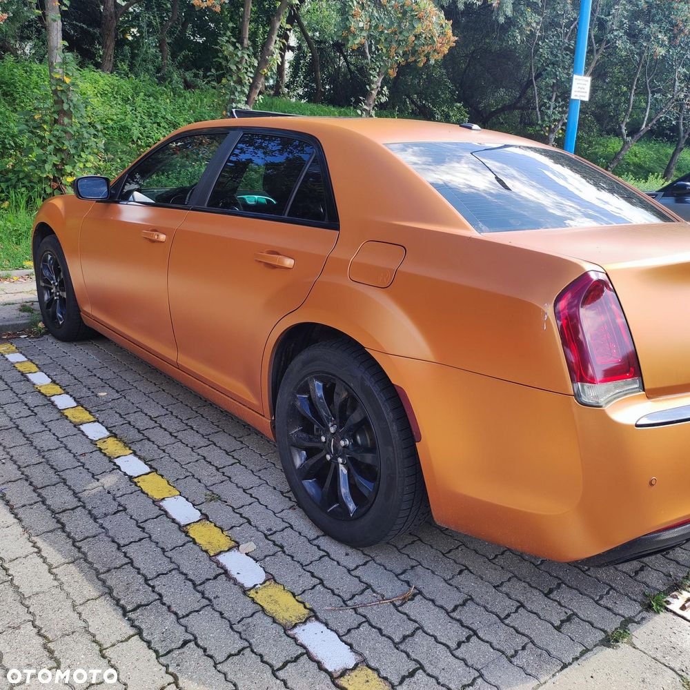 Chrysler 300C - 4