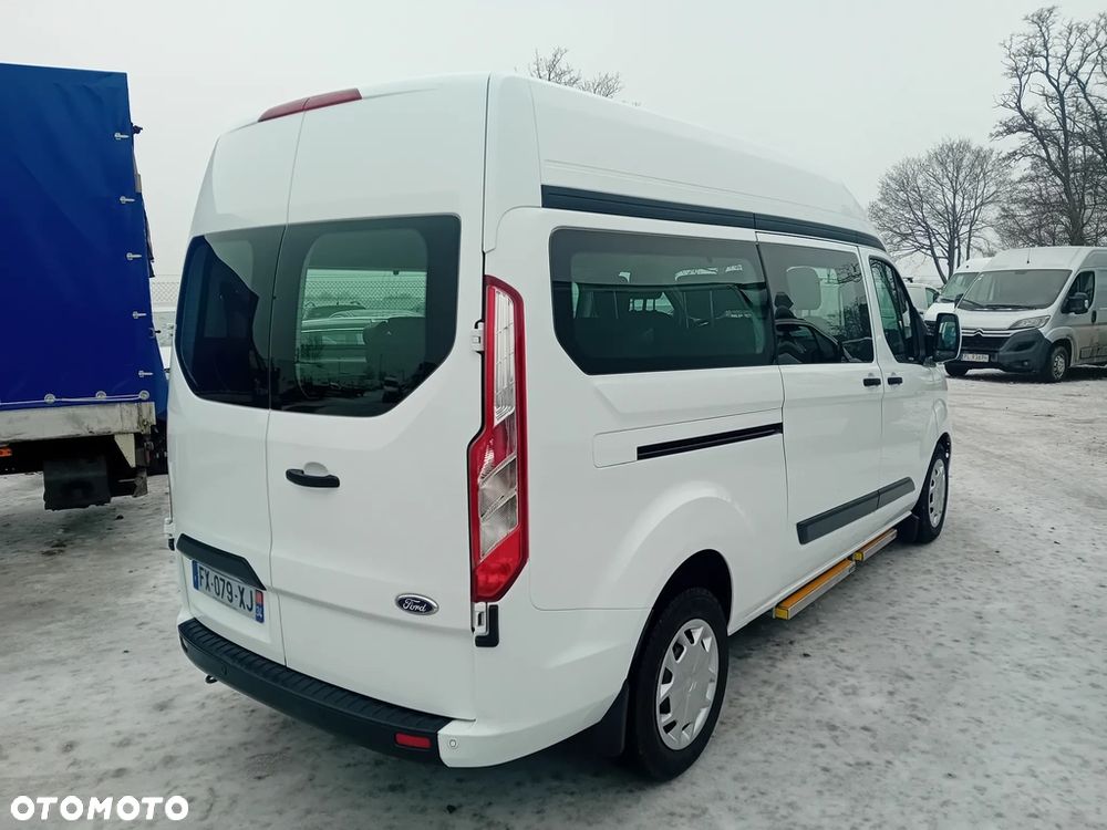Ford Tourneo Custom - 5