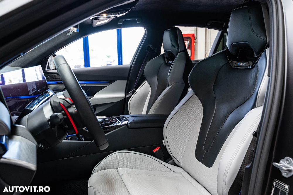 BMW M5 xDrive - 6