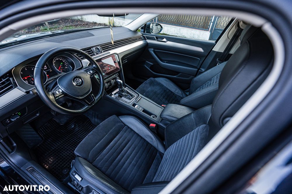 Volkswagen Passat Variant 2.0 TDI DSG 4Motion Highline - 3