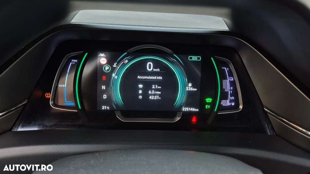 Hyundai IONIQ - 14