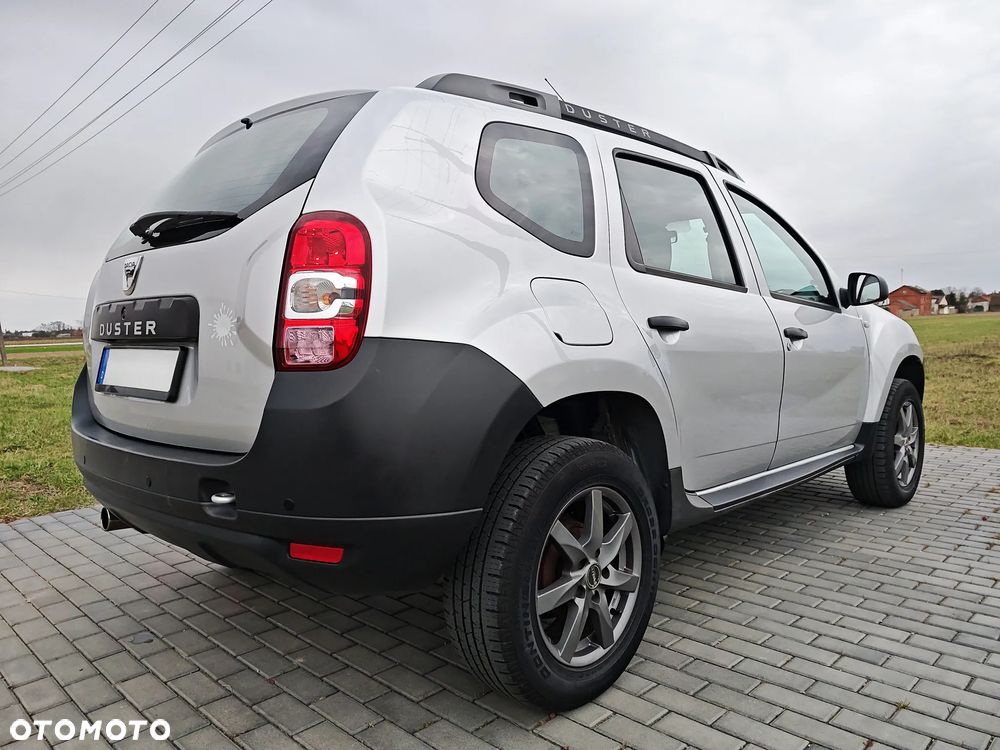 Dacia Duster 1.6 16V 105 4x2 Prestige - 9