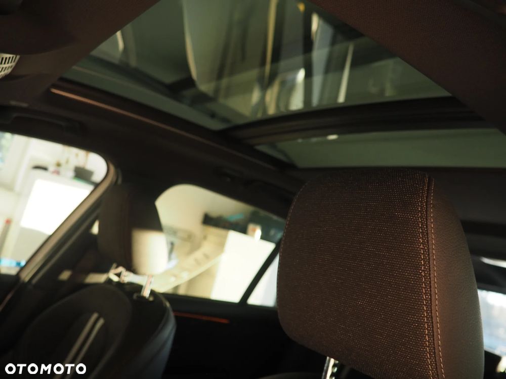 BMW Seria 2 218d M Sport - 25