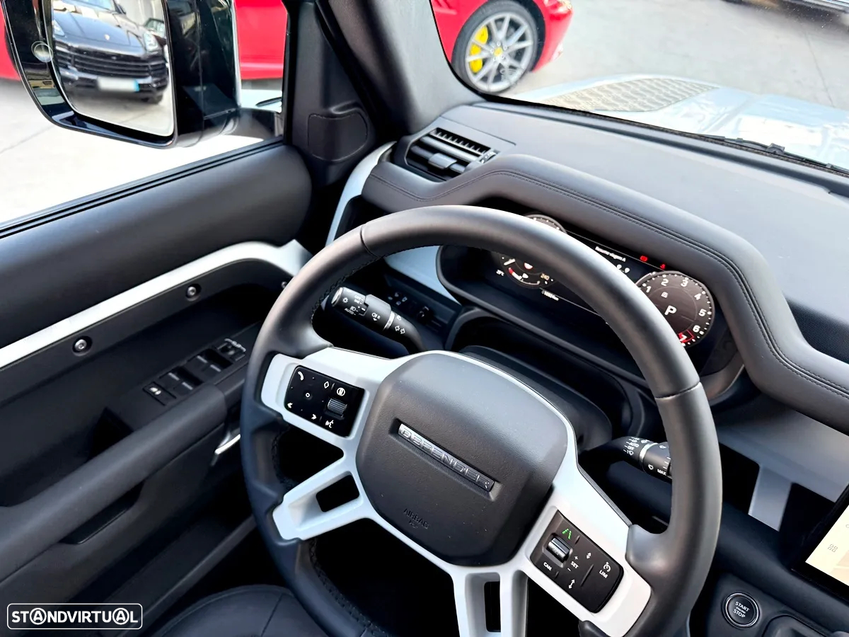 Land Rover Defender 2.0 P300e 110 AWD X-Dynamic SE - 15