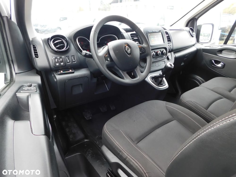 Renault Trafic - 8