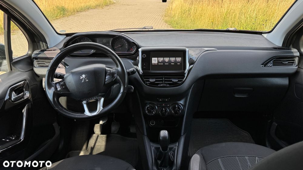 Peugeot 208 1.6 BlueHDi Active S&S - 10