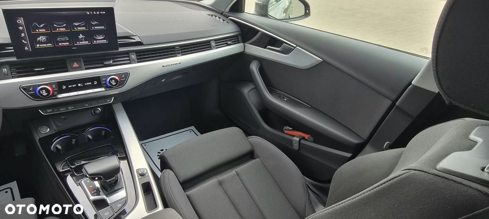 Audi A4 Avant 40 TFSI quattro S tronic advanced - 28
