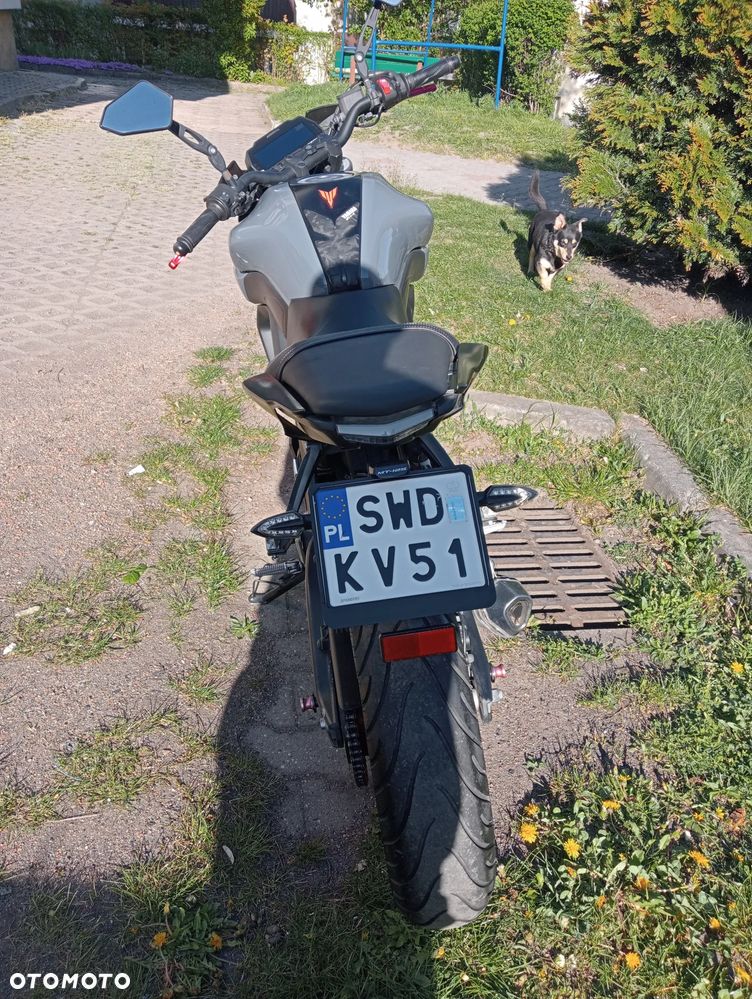 Yamaha MT - 2