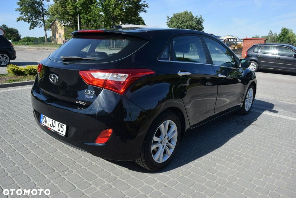 Hyundai i30 1.6 CRDi Premium - 12