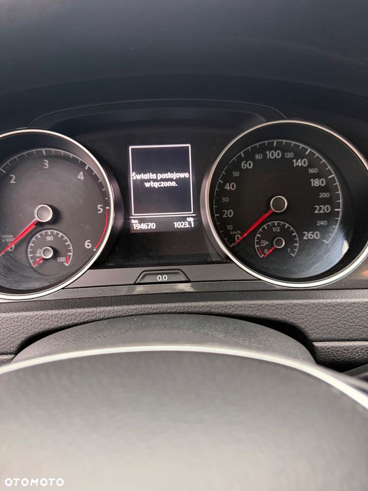 Volkswagen Golf - 16
