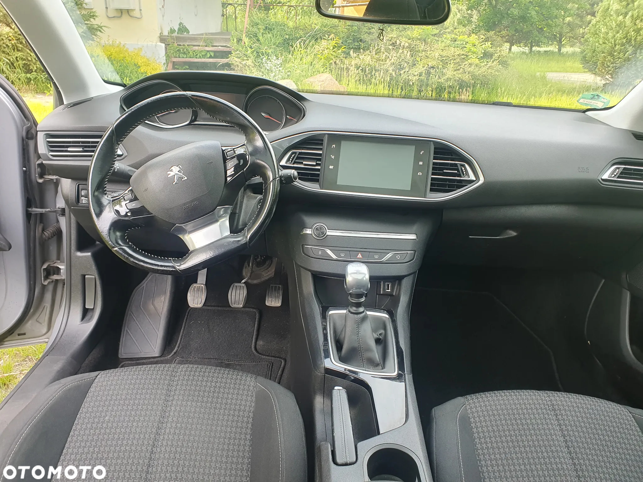 Peugeot 308 1.6 BlueHDi Allure S&S - 15