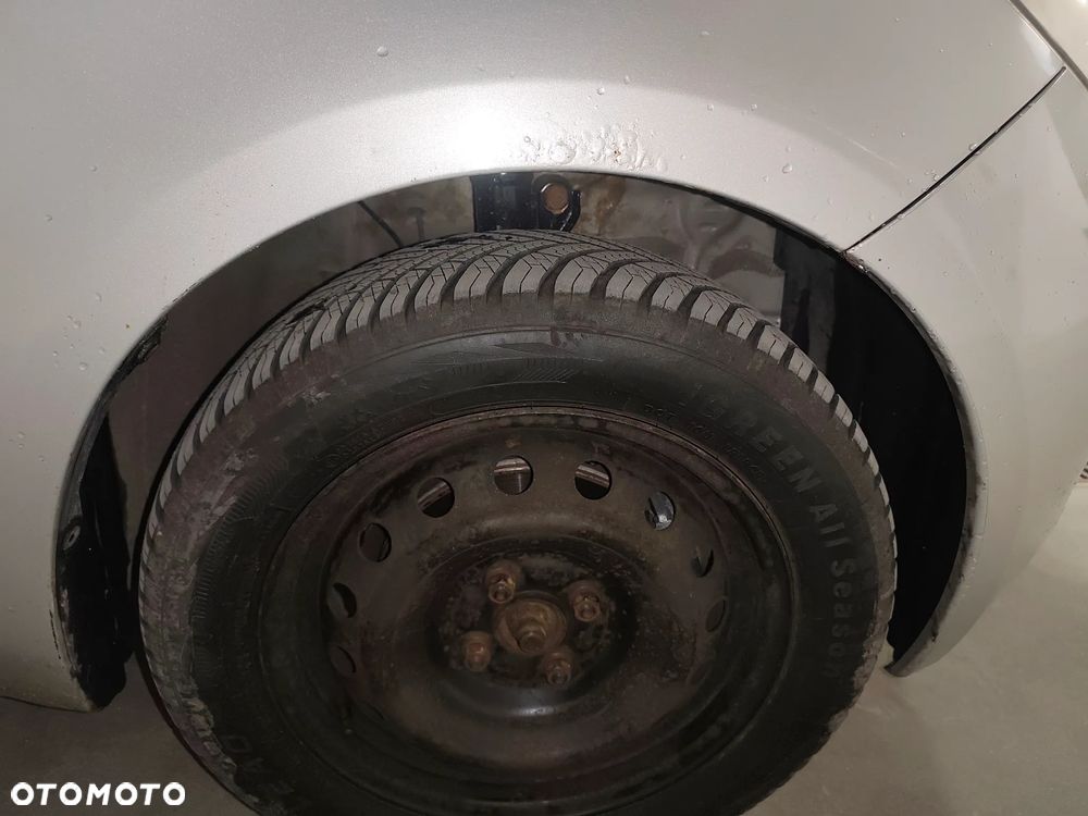 Toyota Yaris 1.3 Luna A/C - 10