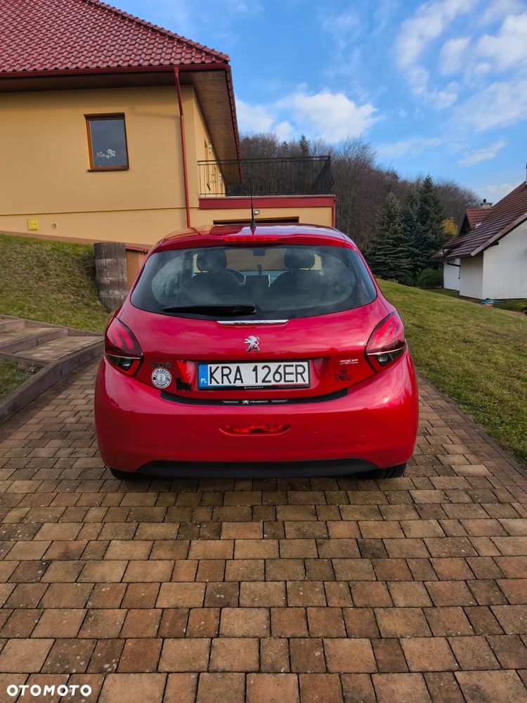 Peugeot 208 1.5 BlueHDi GT Line S&S - 4