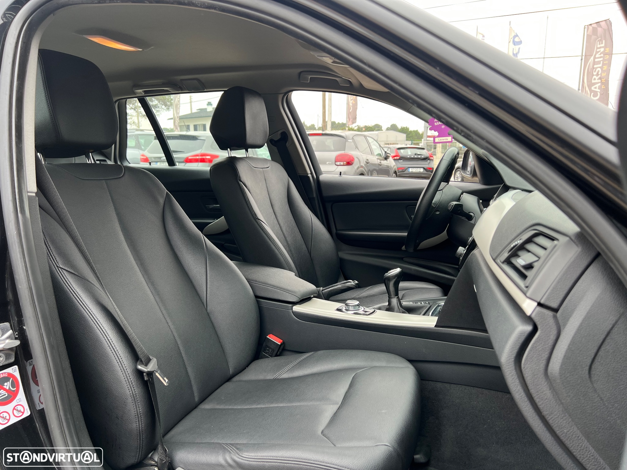 BMW 318 d Touring Advantage - 19