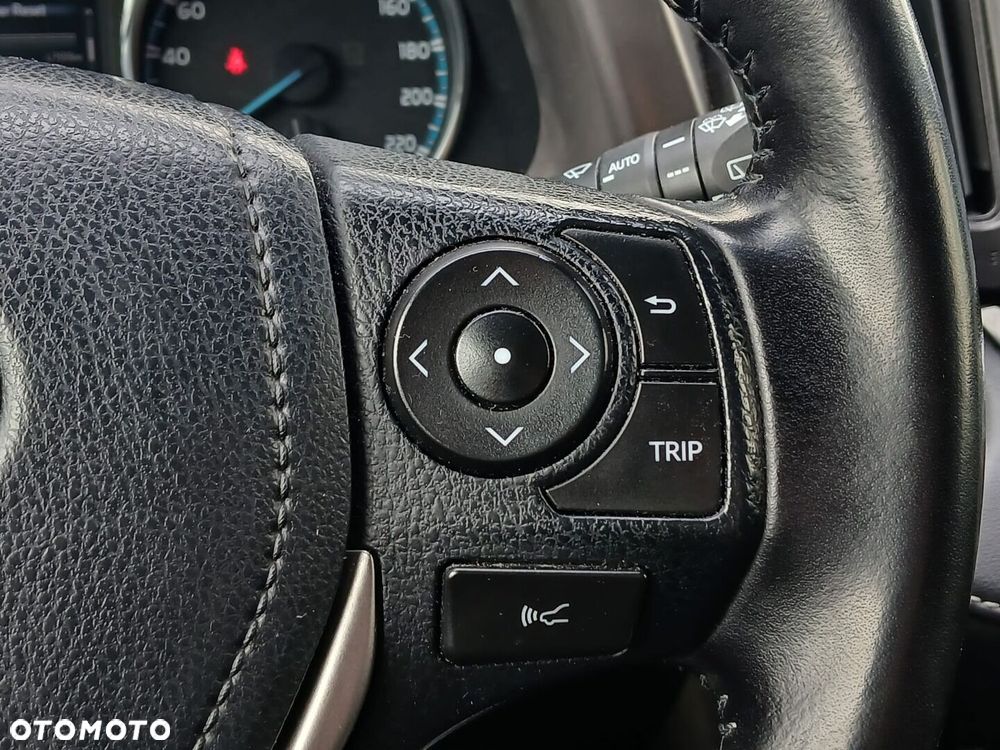 Toyota RAV4 Hybrid Premium 4x2 - 31