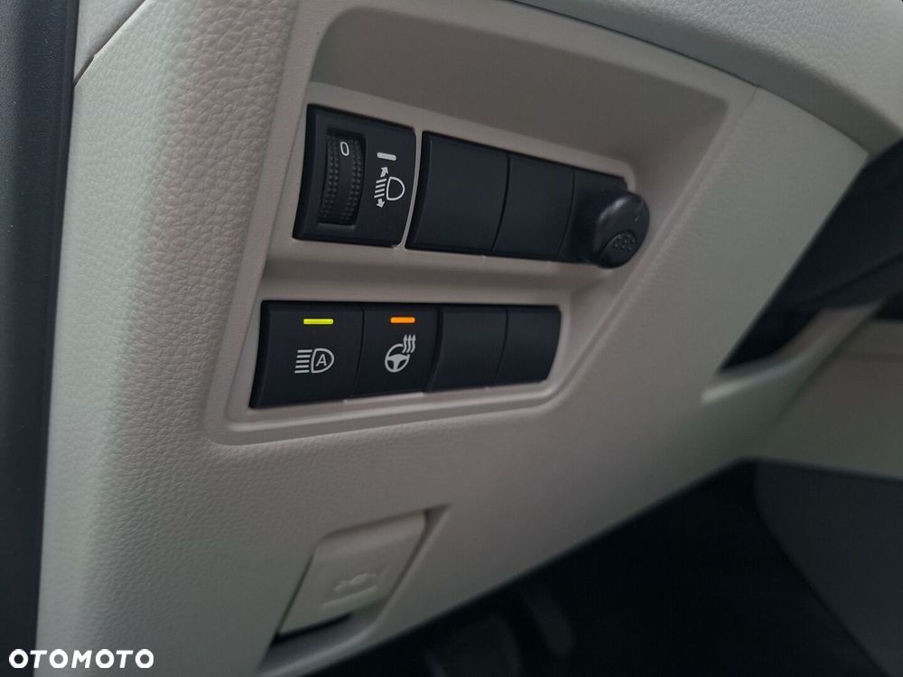 Toyota Yaris - 24