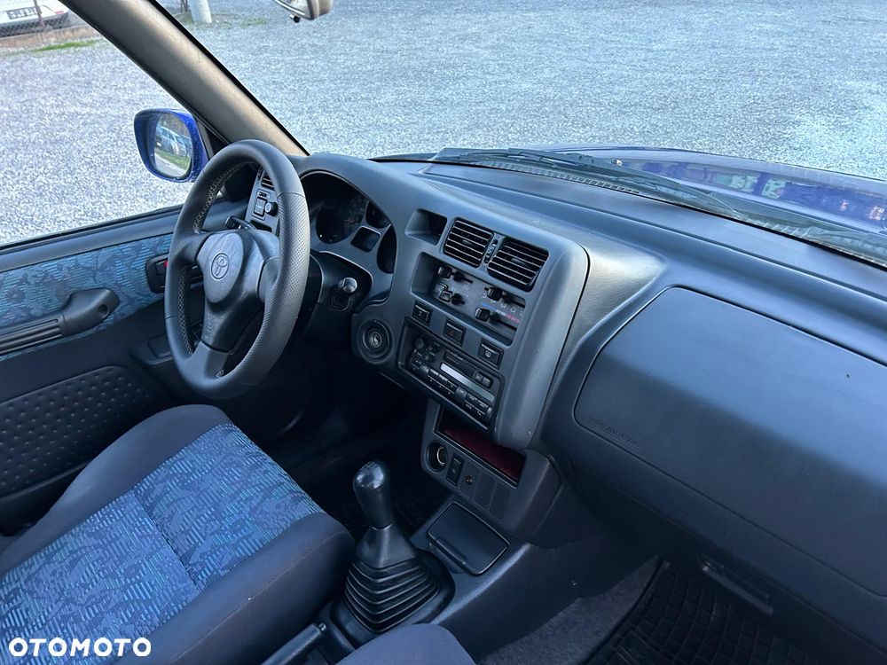 Toyota RAV4 - 14