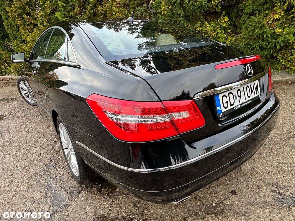 Mercedes-Benz Klasa E 250 CGI BlueEffICIENCY - 14