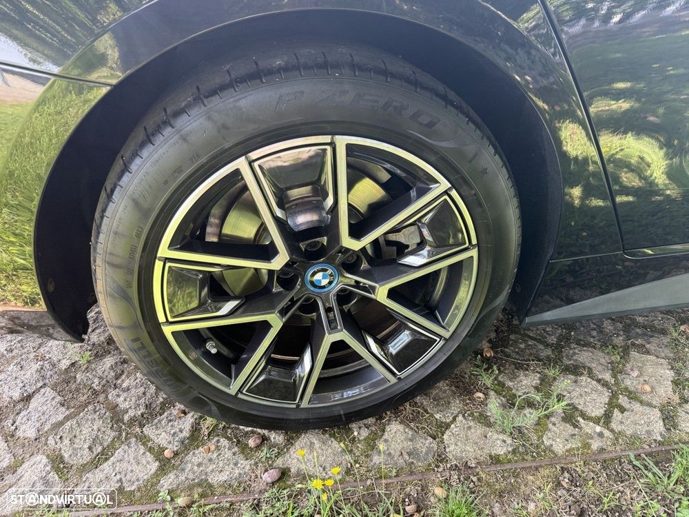 BMW i4 eDrive35 Pack Desportivo M - 46