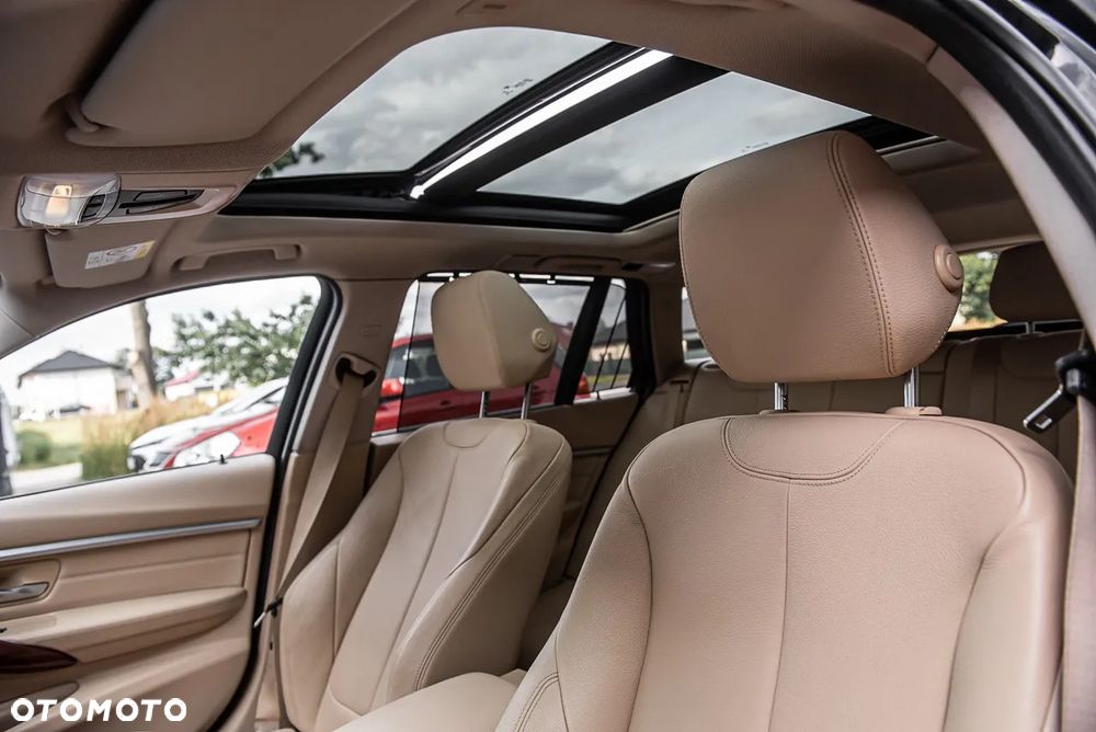 BMW Seria 3 320i Touring Edition Luxury Line Purity - 24