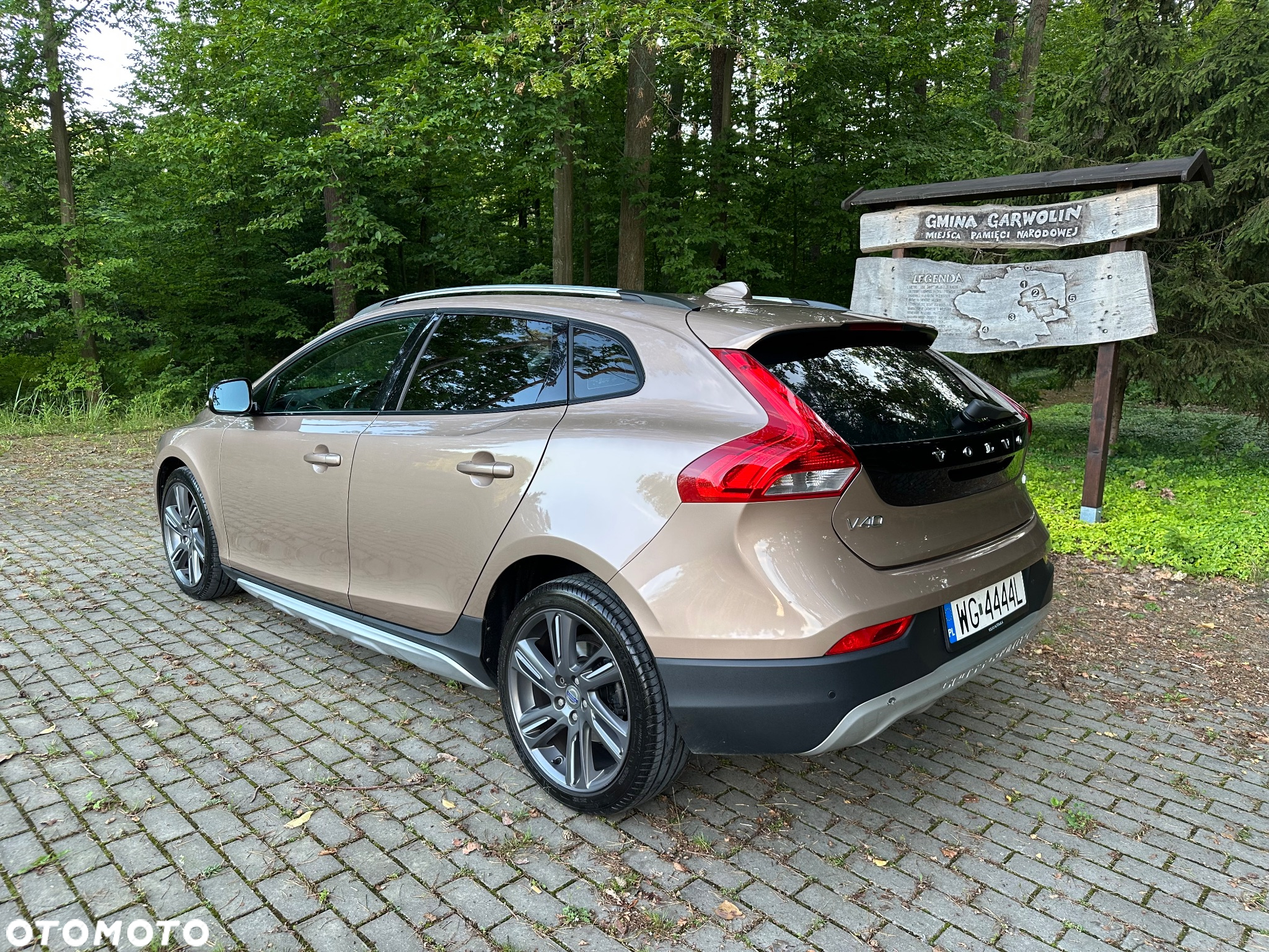 Volvo V40 Cross Country D2 Summum - 3
