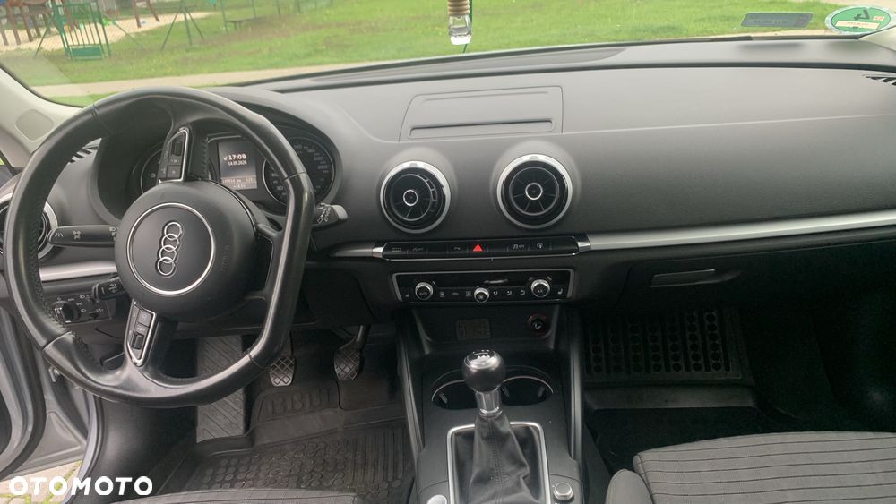 Audi A3 Sportback - 4