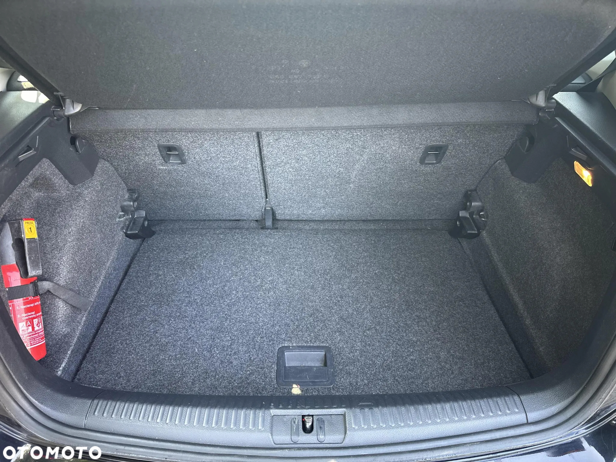 Volkswagen Polo 1.4 16V Trendline - 17
