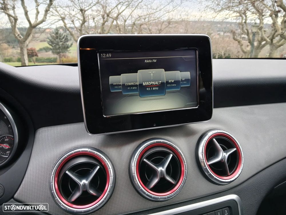 Mercedes-Benz CLA 200 (CDI) d Urban - 22