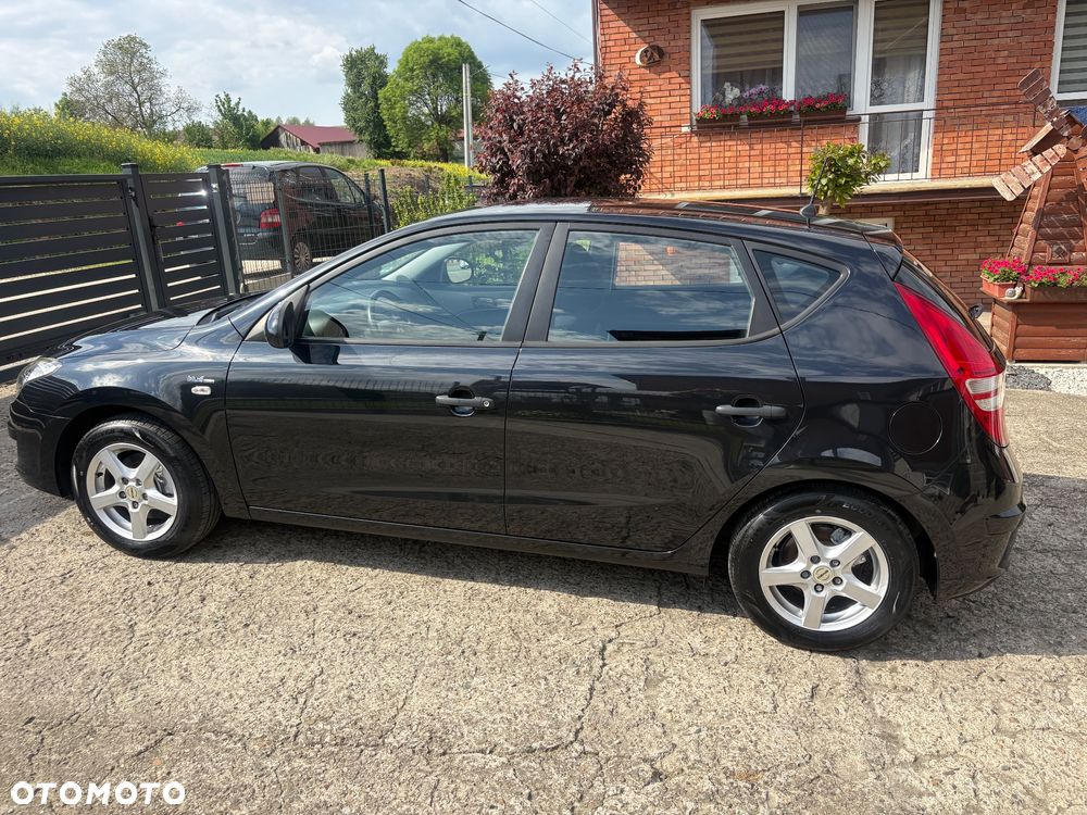 Hyundai i30 1.4 Comfort - 12
