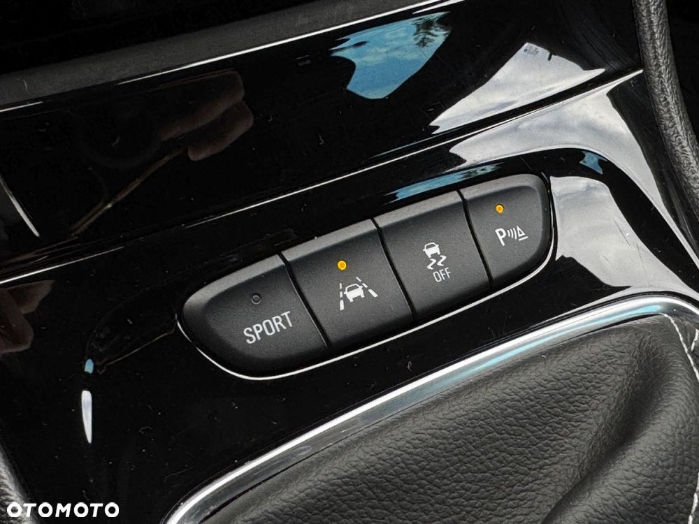 Opel Astra 1.4 T Dynamic - 27