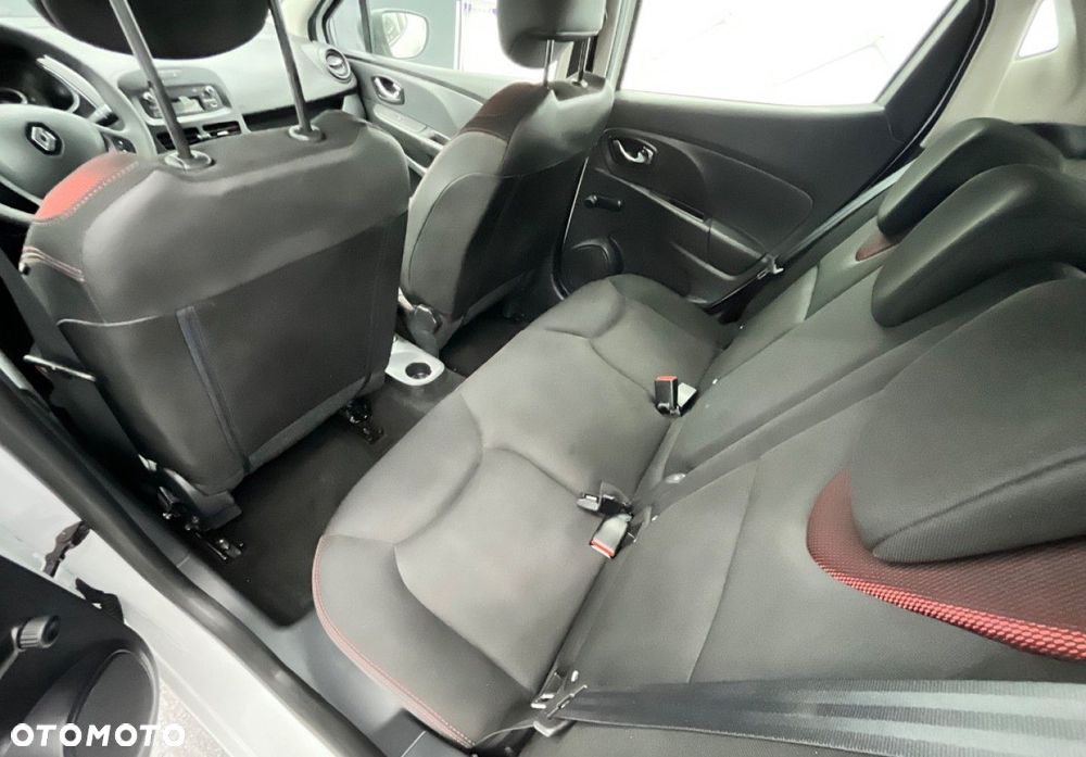 Renault Clio - 22