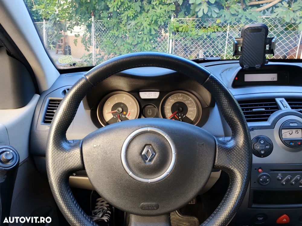 Renault Megane II 1.6 Influence - 14